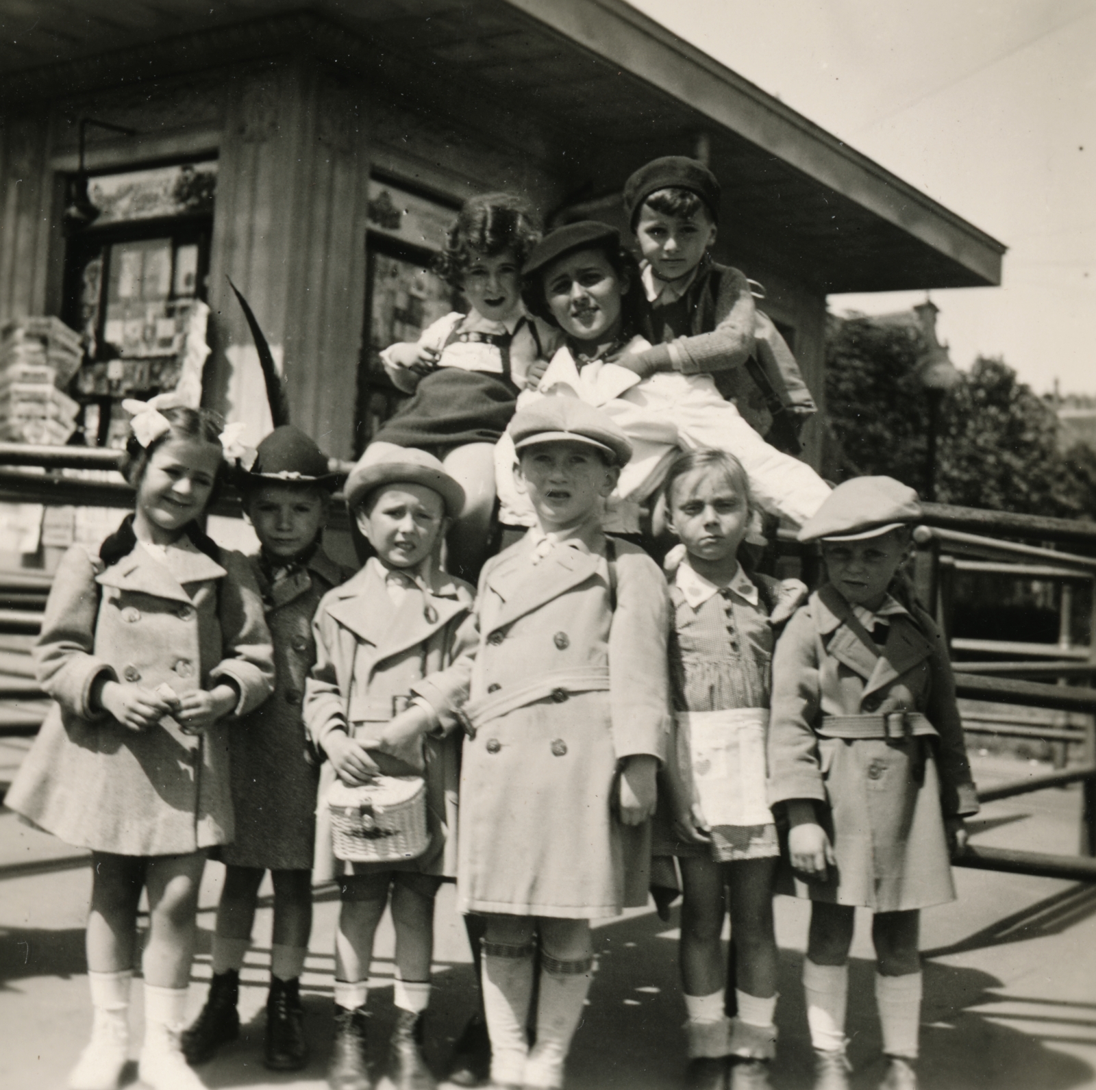 1937, Preisich család, kids, tableau, double-breasted coat, Fortepan #158356