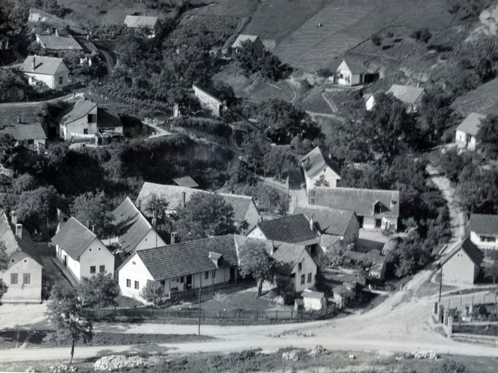 Hungary,Danube Bend, Visegrád, 1942, Preisich család, landscape, roof, Fortepan #158544