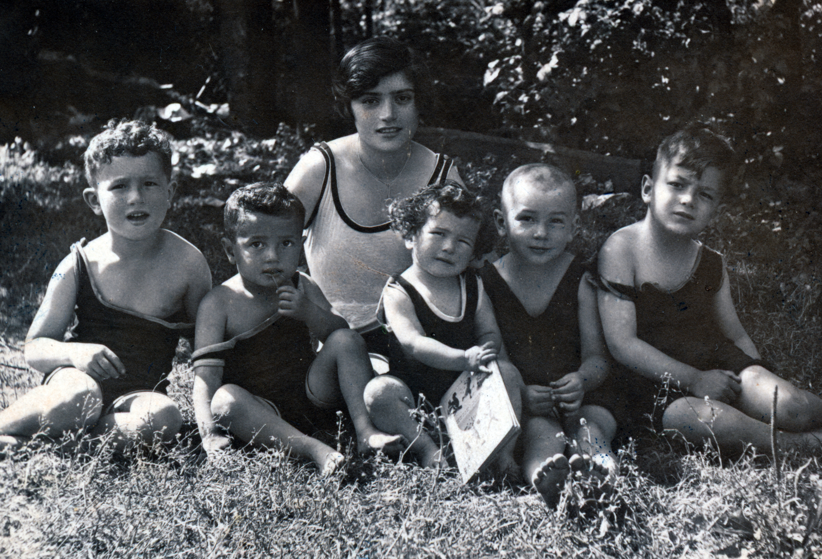 1932, Preisich család, bathing suit, kids, sitting on the ground, Fortepan #158578