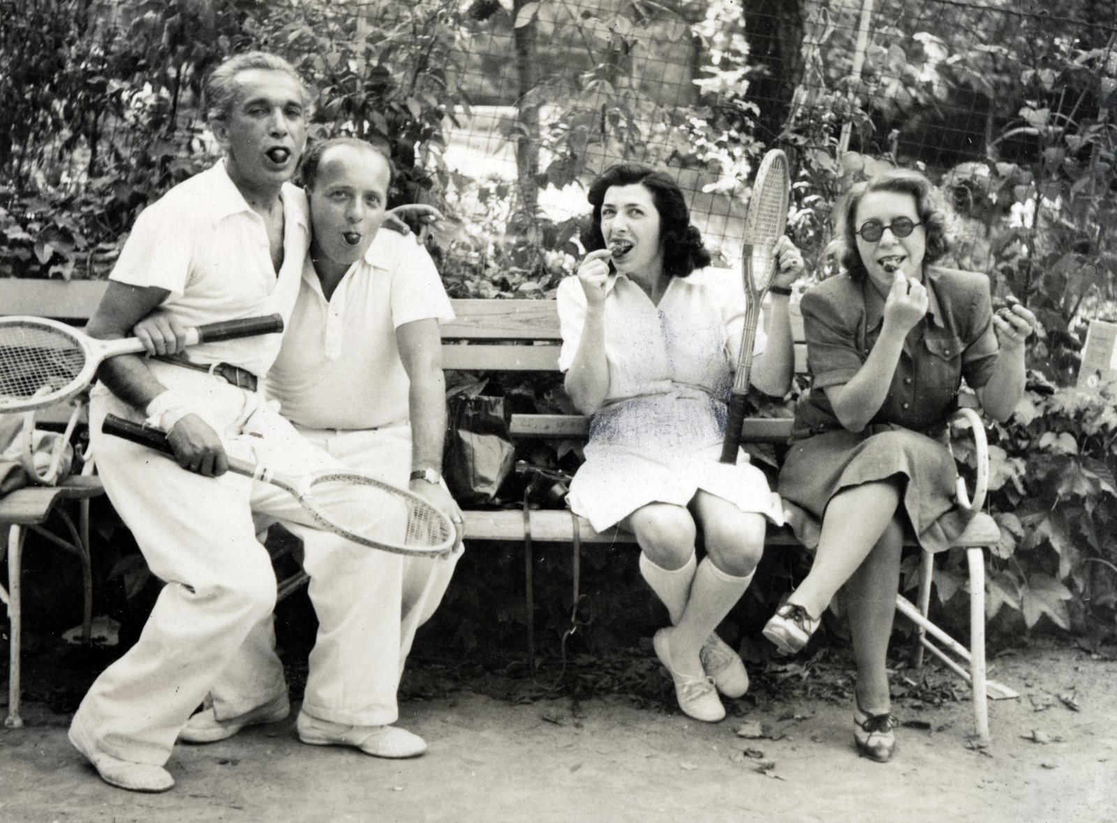 1938, Ráday Mihály, tennis, tennis rackets, Fortepan #158820