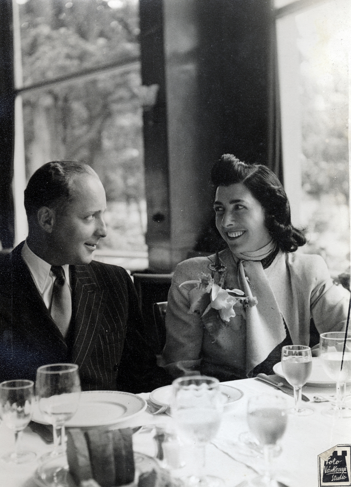 1941, Ráday Mihály, restaurant, couple, place, Fortepan #158870