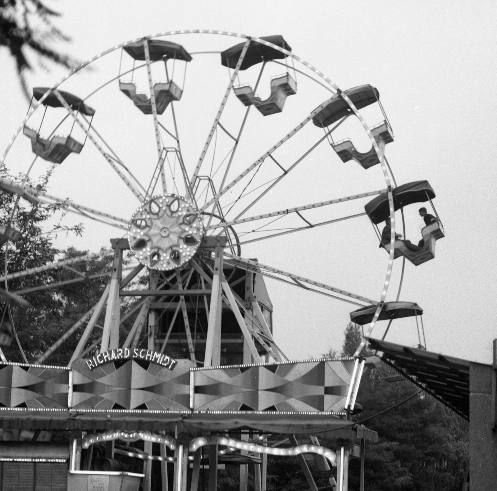 Hungary, Budapest XIV., 1972, Urbán Tamás, Ferris wheel, amusement park, Budapest, Fortepan #15894