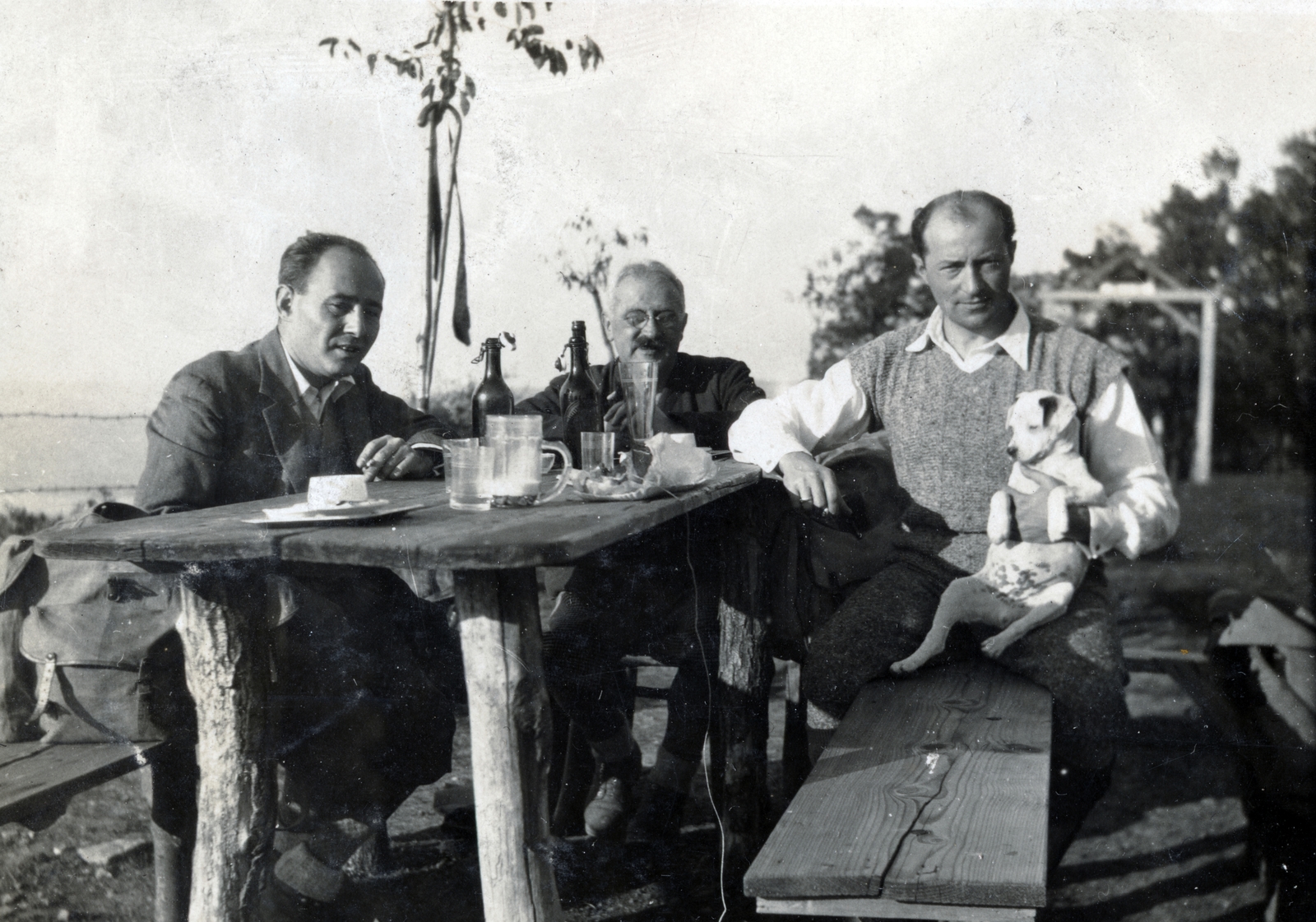 1934, Ráday Mihály, spritzer, men, table, dog, excursion, drinking, rest area, Fortepan #158975