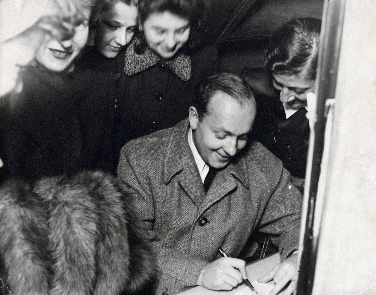 1943, Ráday Mihály, celebrity, autograph, Fortepan #158991