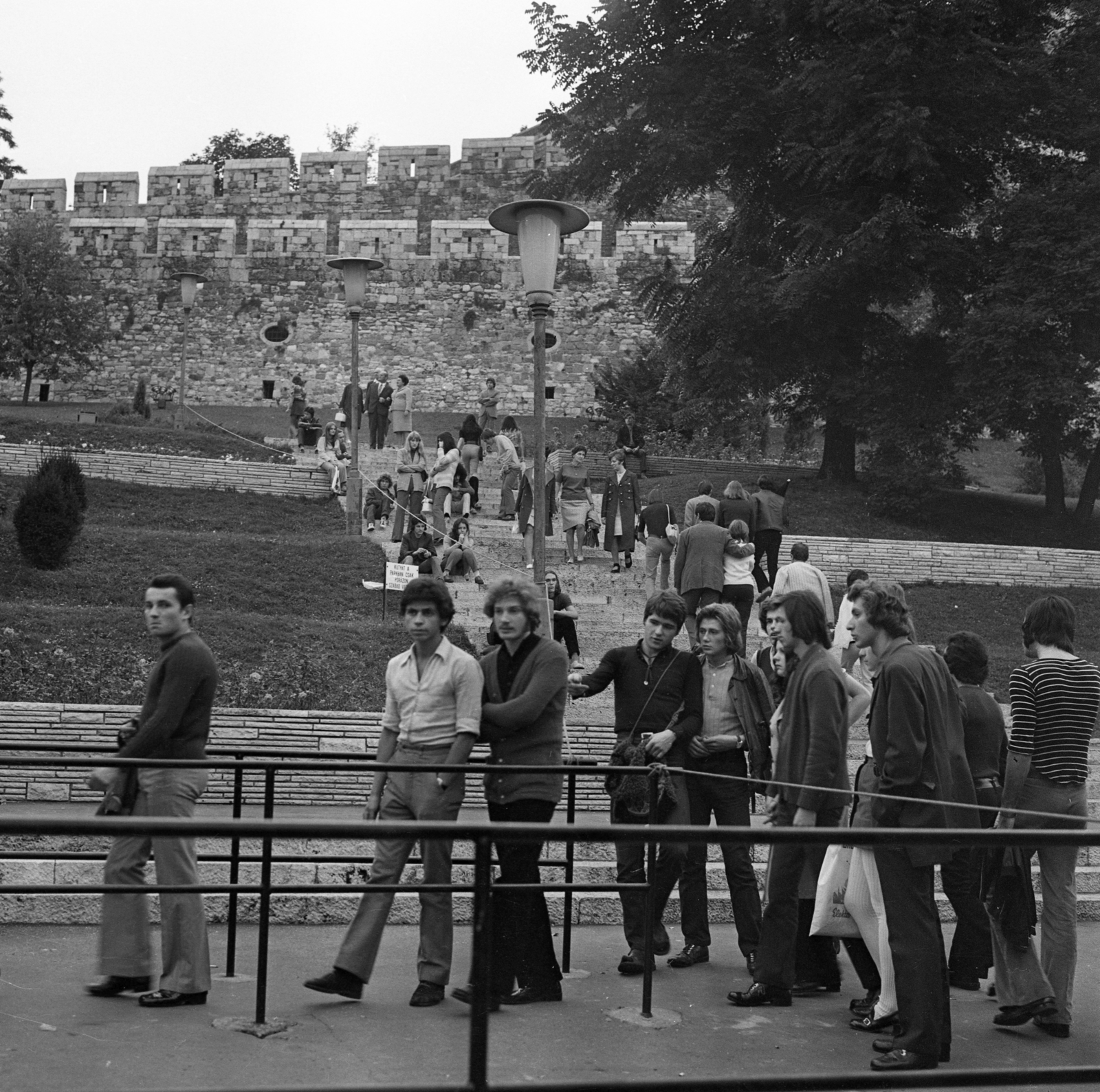 Hungary, Budapest I., a budai Vár oldala a Budai Ifjúsági Park fölött., 1972, Urbán Tamás, castle, Budapest, Fortepan #15909