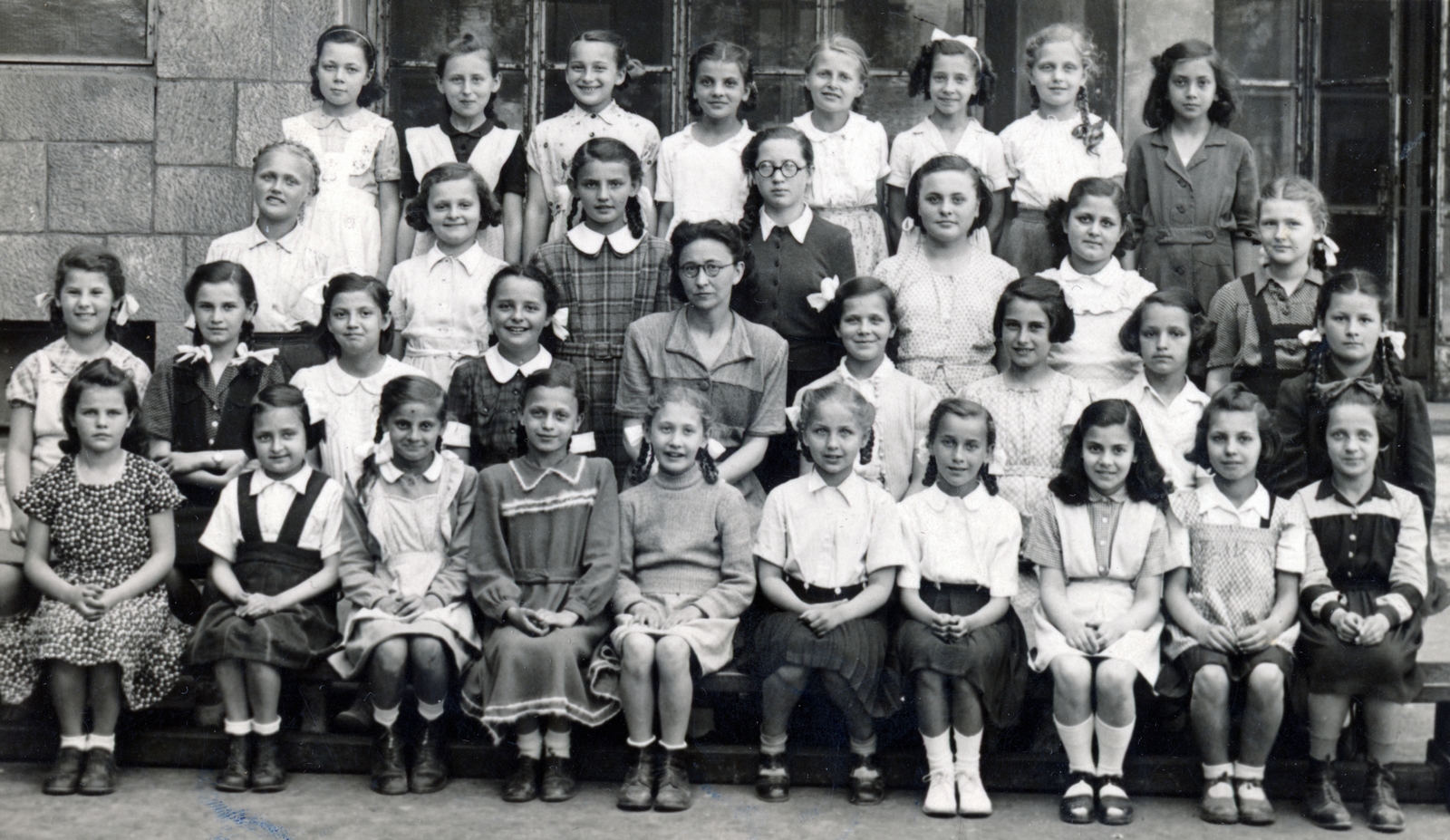 1953, Lugosi Szilvia, class photo, girls' class, Fortepan #159438