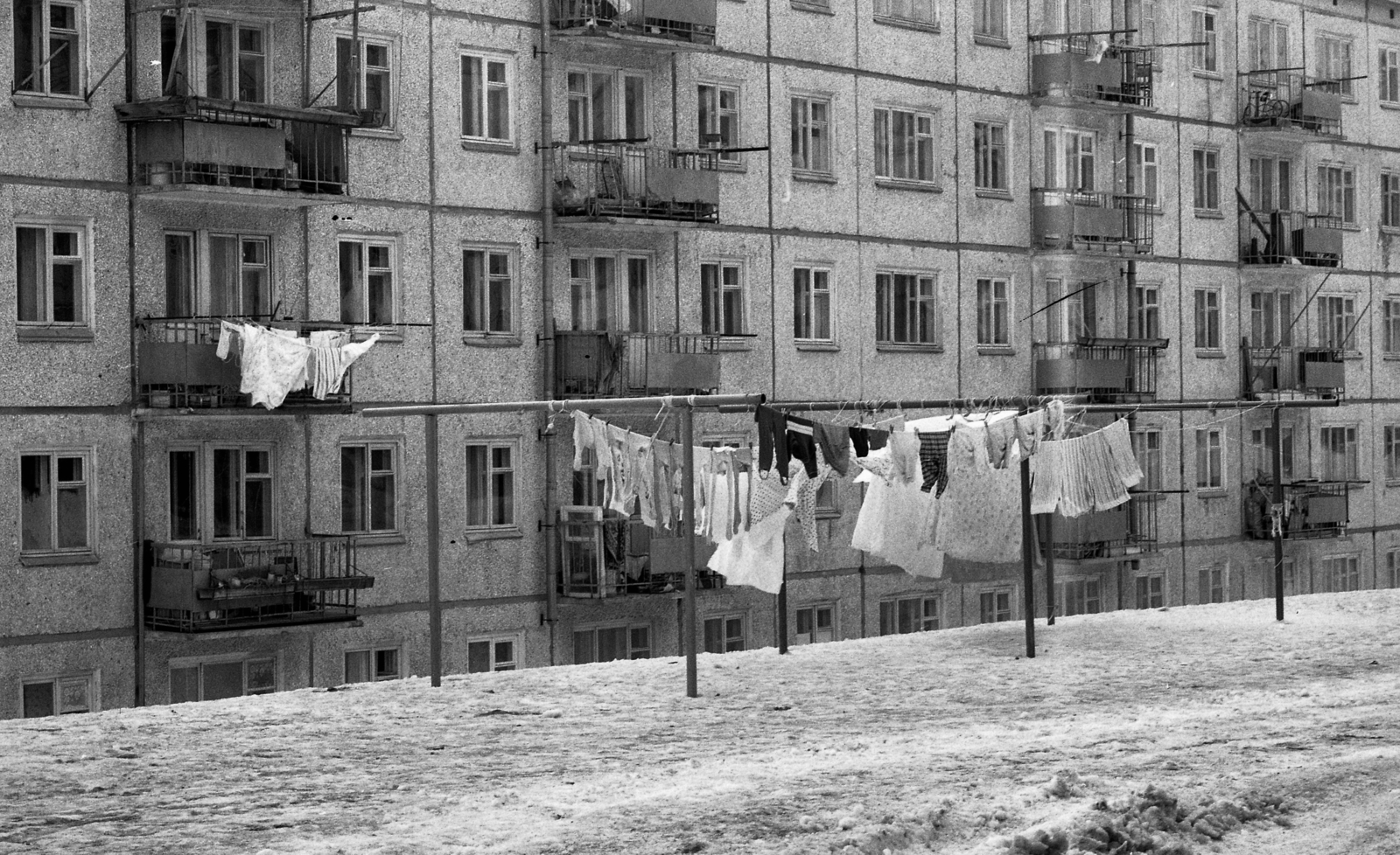 Russia, Ust-Ilimsk, 1977, Urbán Tamás, Soviet Union, blocks, concrete block of flats, clothes-horse, Fortepan #15968