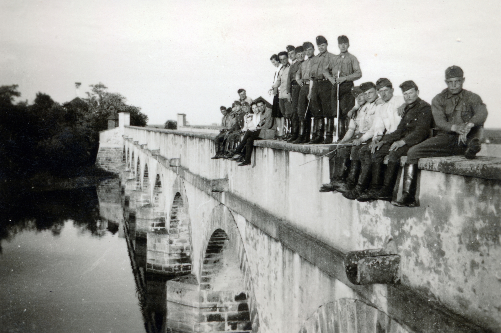Magyarország, Hortobágy, Kilenclyukú híd., 1935, Hegedűs Anikó, katonaság, Fortepan #159833