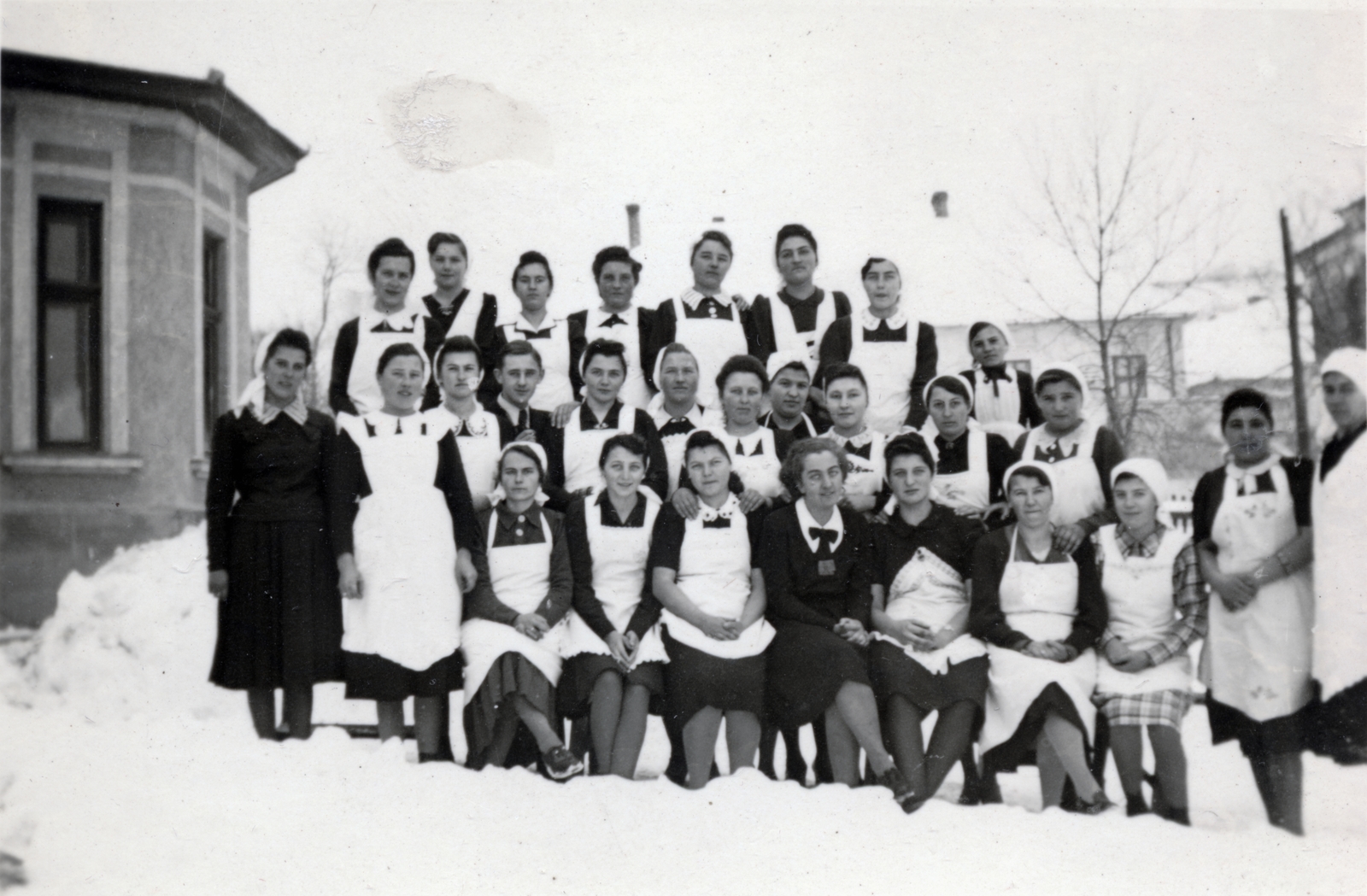 Hungary, Kajárpéc, (Kajár) Kossuth utca, a felvétel a Népház előtt készült., 1938, Lénárt András, Fortepan #160048