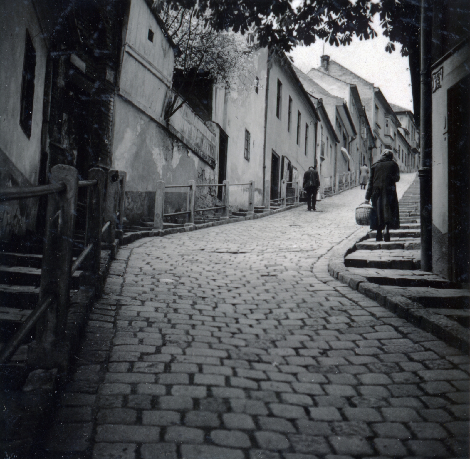Hungary, Budapest II., Gül Baba utca., 1938, Boda Balázs, Budapest, street view, railing, flight of stairs, slope, Fortepan #160466
