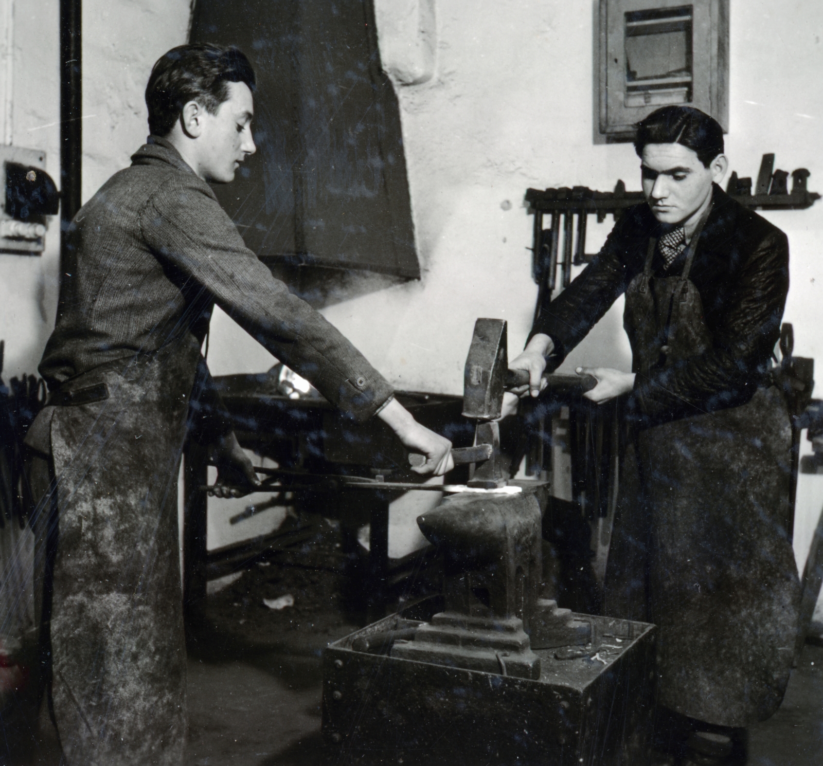 1939, Boda Balázs, anvil, blacksmith, Fortepan #160520