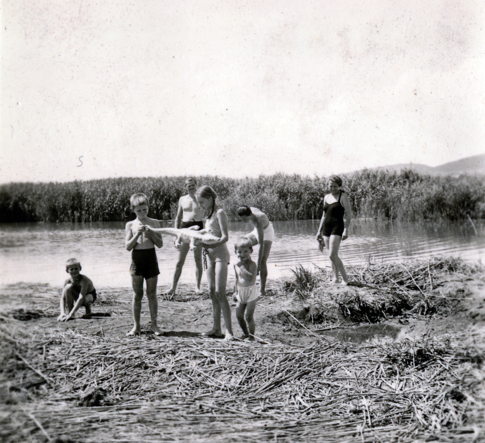 Magyarország,Balaton, Paloznak, Balaton-part., 1940, Boda Balázs, fürdőruha, gyerekek, Fortepan #160657