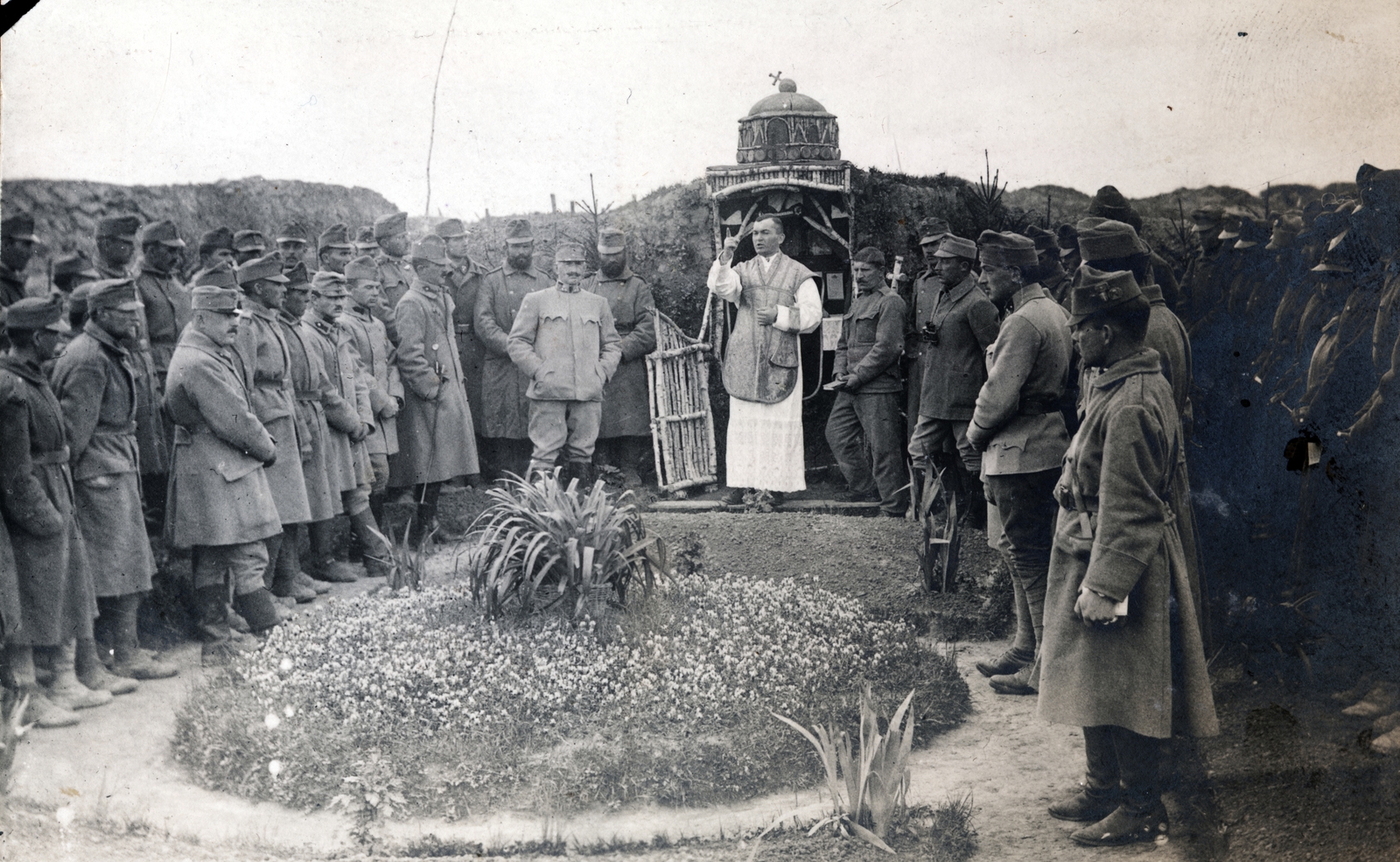 1916, Zsembery Bendegúz, First World War, priest, altar, cross, Fortepan #160881