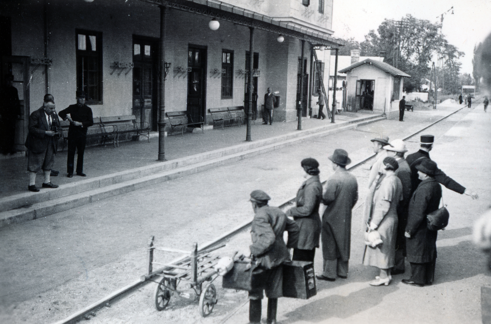 1936, Zsembery Bendegúz, train station, Fortepan #160953