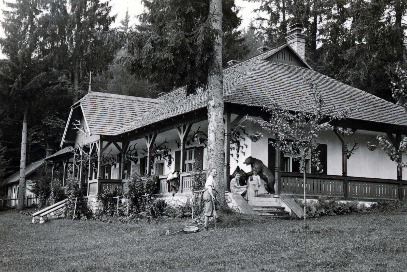 Magyarország, Bükk hegység,Jávorkút, 1940, Zsembery Bendegúz, ház, erdő, Fortepan #161019