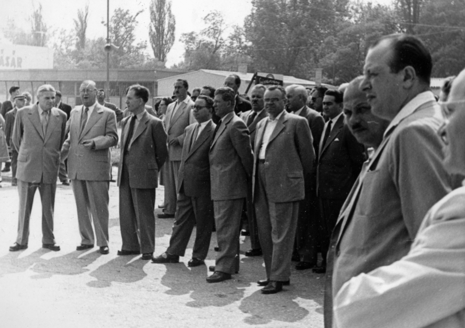 Hungary, Budapest XIV., Dobi István a Magyar Népköztársaság Elnöki Tanácsának elnöke, Münnich Ferenc miniszterel­nök és Fock Jenő, Kállai Gyula, Marosán György, Kiss Károly az MSZMP Politikai Bizottságának tagjai a megnyitó ünnepségen 1958. május 23-án., 1958, Márk Iván, Budapest, celebrity, politician, Fortepan #161384