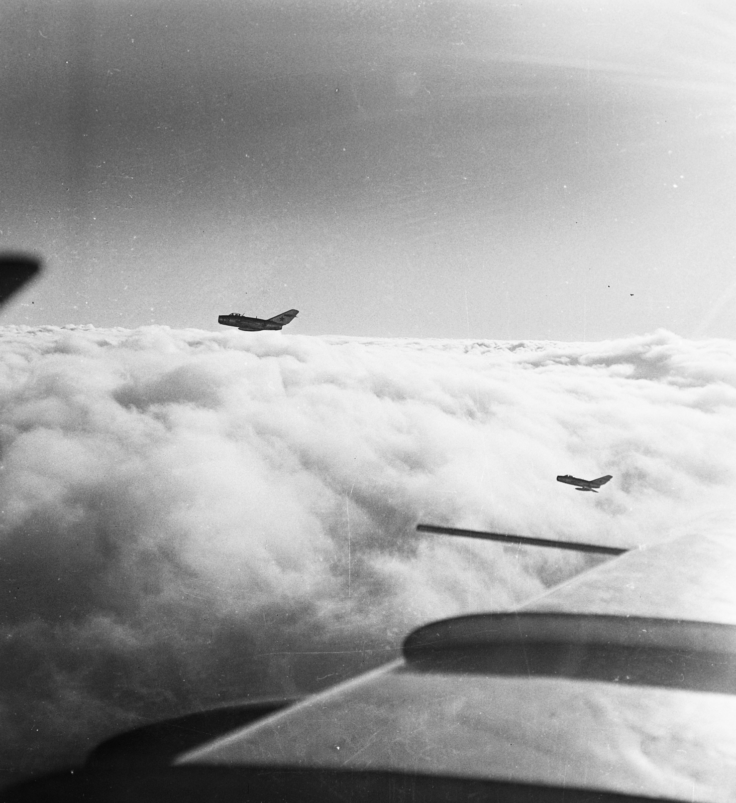 Hungary, MiG-15-ös típusú vadászrepülőgépek., 1964, MHSZ, transport, Soviet brand, airplane, military, fighter plane, Hungarian air force, Mikoyan-brand, Mikoyan-Gurevich MIG-15, Fortepan #16171