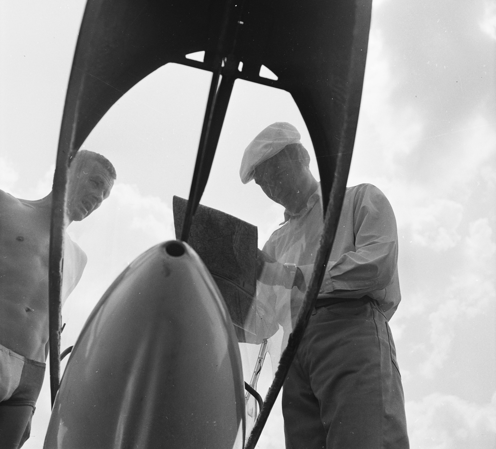 Hungary, Dunakeszi, repülőtér, SZD-32A Foka 5 vitorlázó repülőgép., 1971, MHSZ, map, pilot, airplane, airport, Polish brand, sailplane, Fortepan #16180