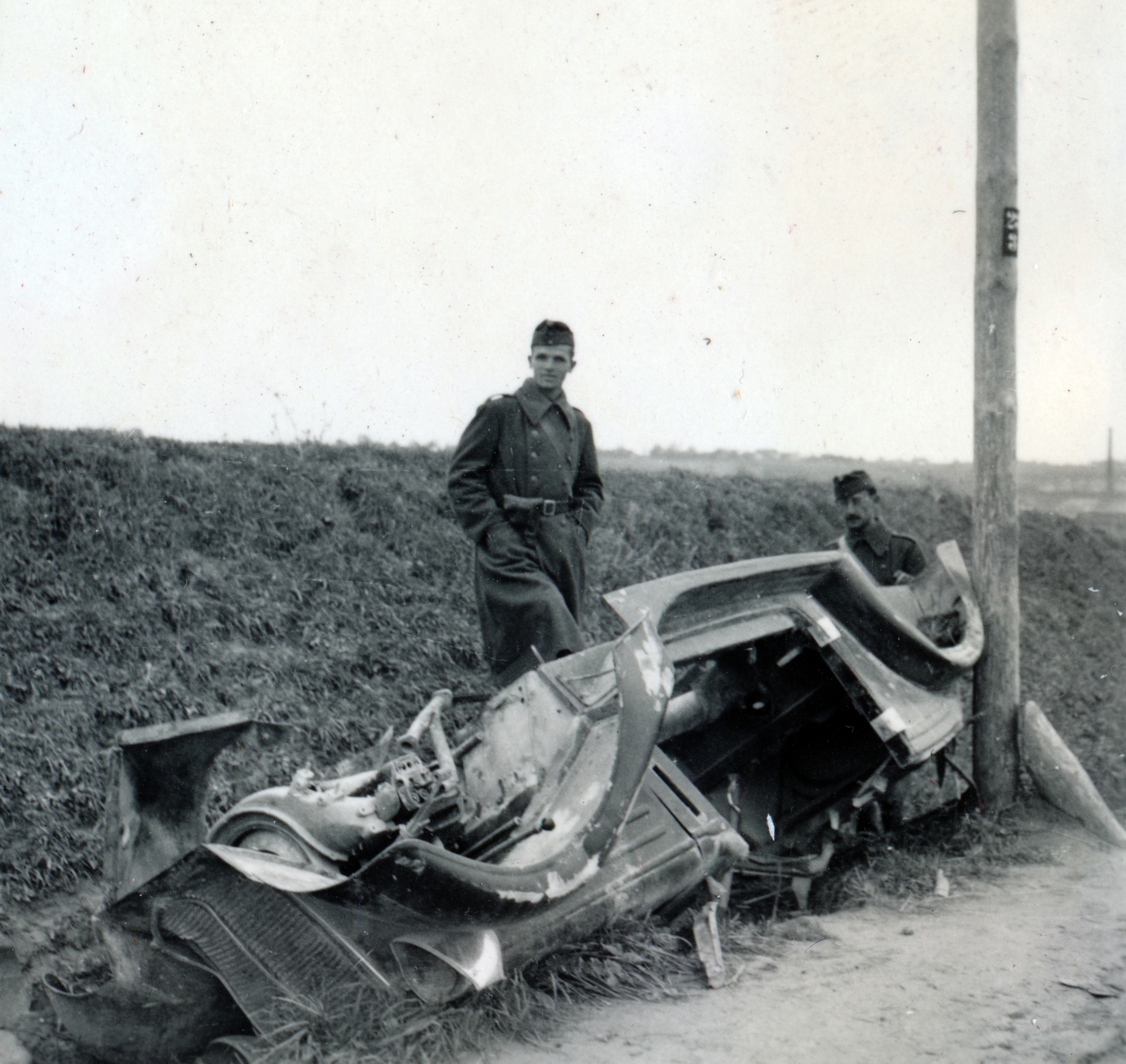 Ukraine, 1942, Kiss Endre, wreck, Fortepan #161947