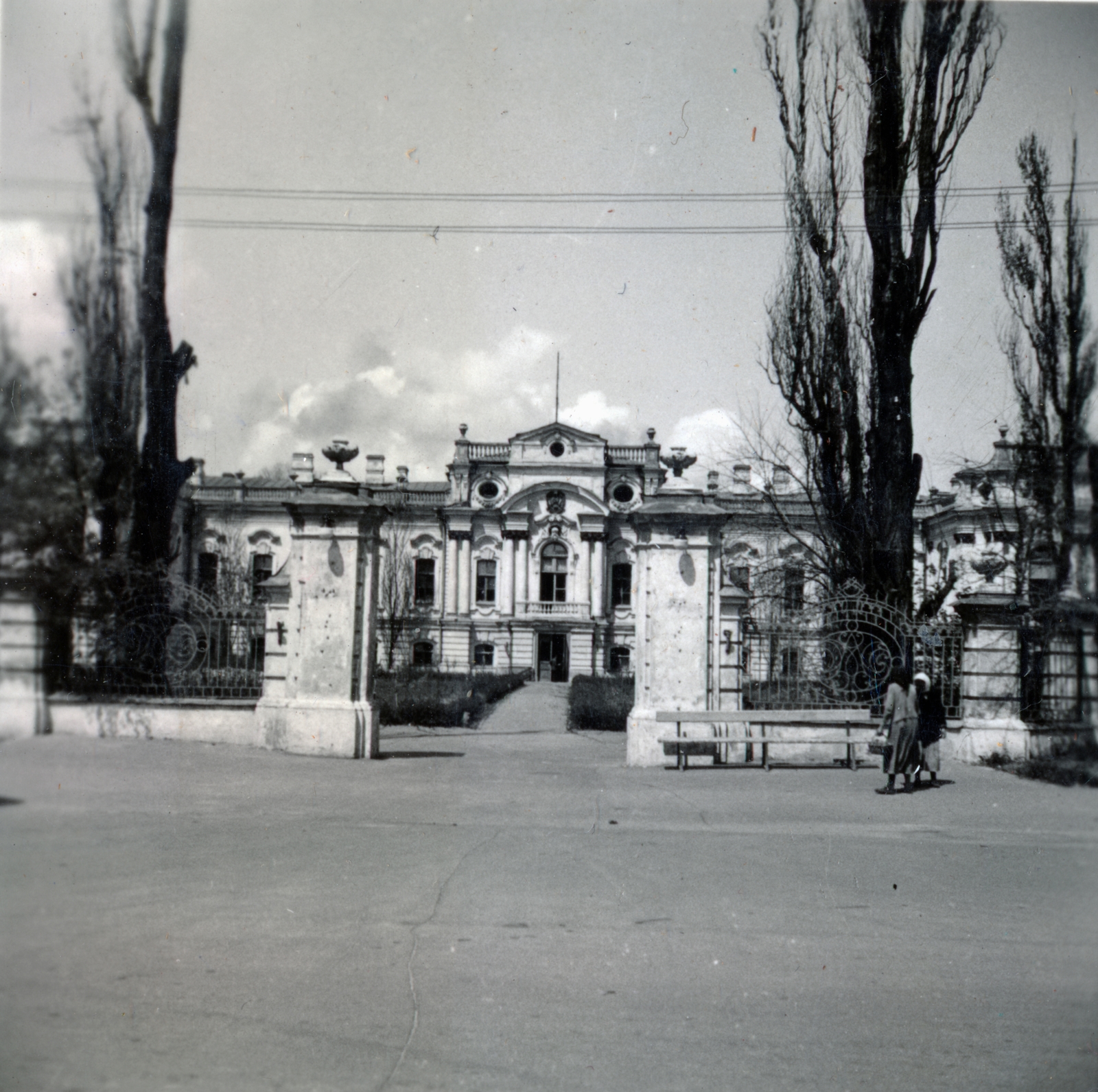 Ukraine, Kyiv, a Marijinszkij palota., 1942, Kiss Endre, Fortepan #161988