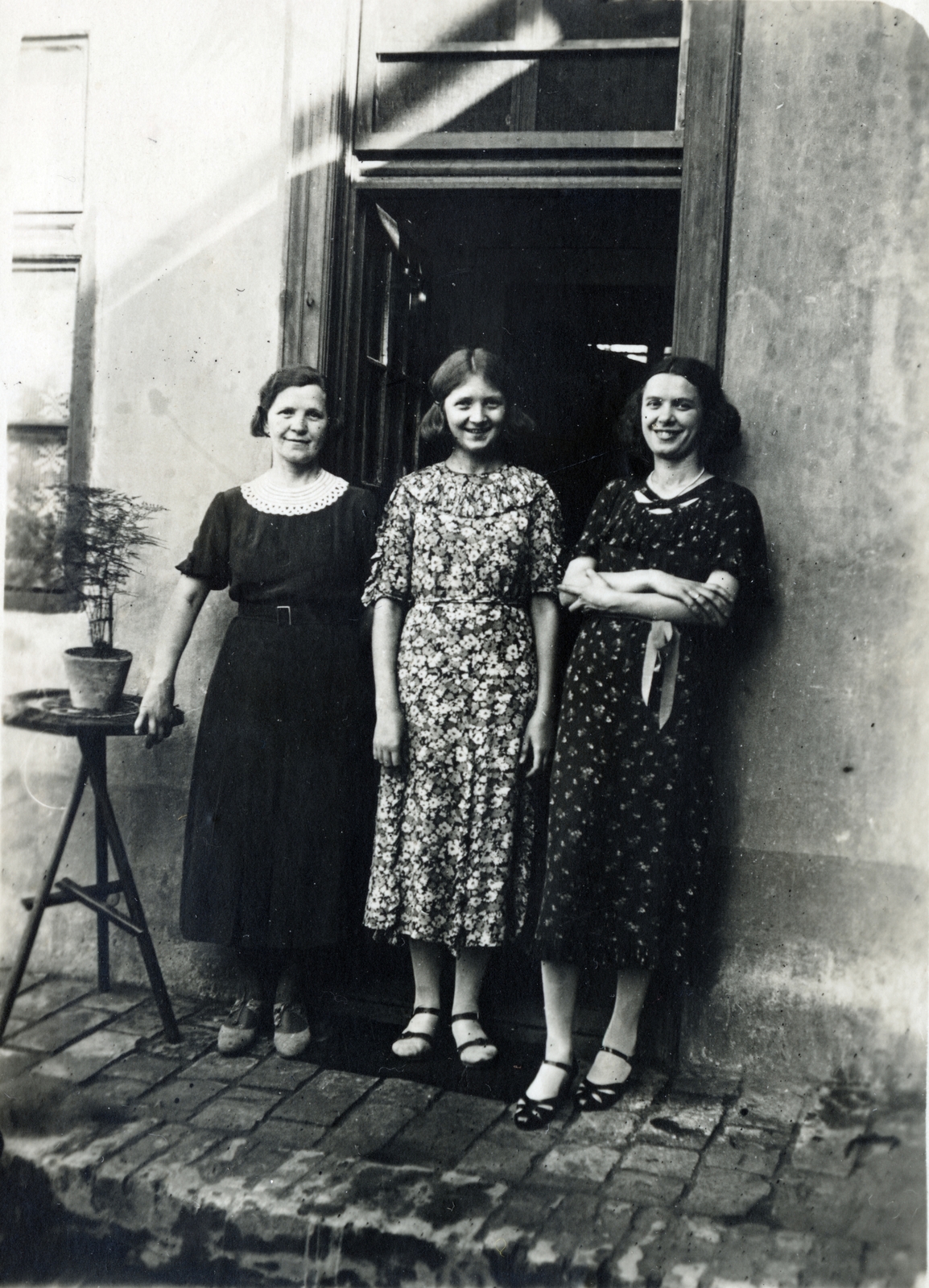 1932, Mario Cossu, summer dresses, three people, women, Fortepan #162103