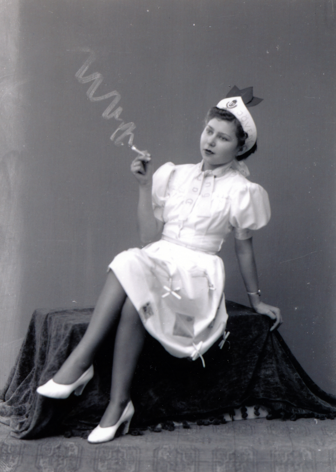 1936, Koósz István, white dress, smoking, lady, posture, Fortepan #162119