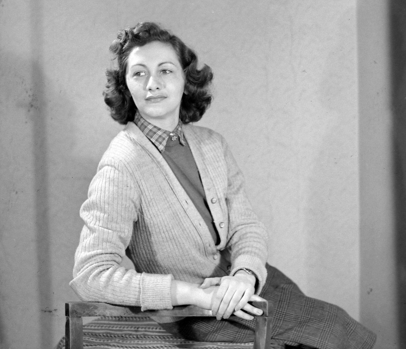 1956, Kotnyek Antal, portrait, hairdo, lady, cardigan, Fortepan #16215