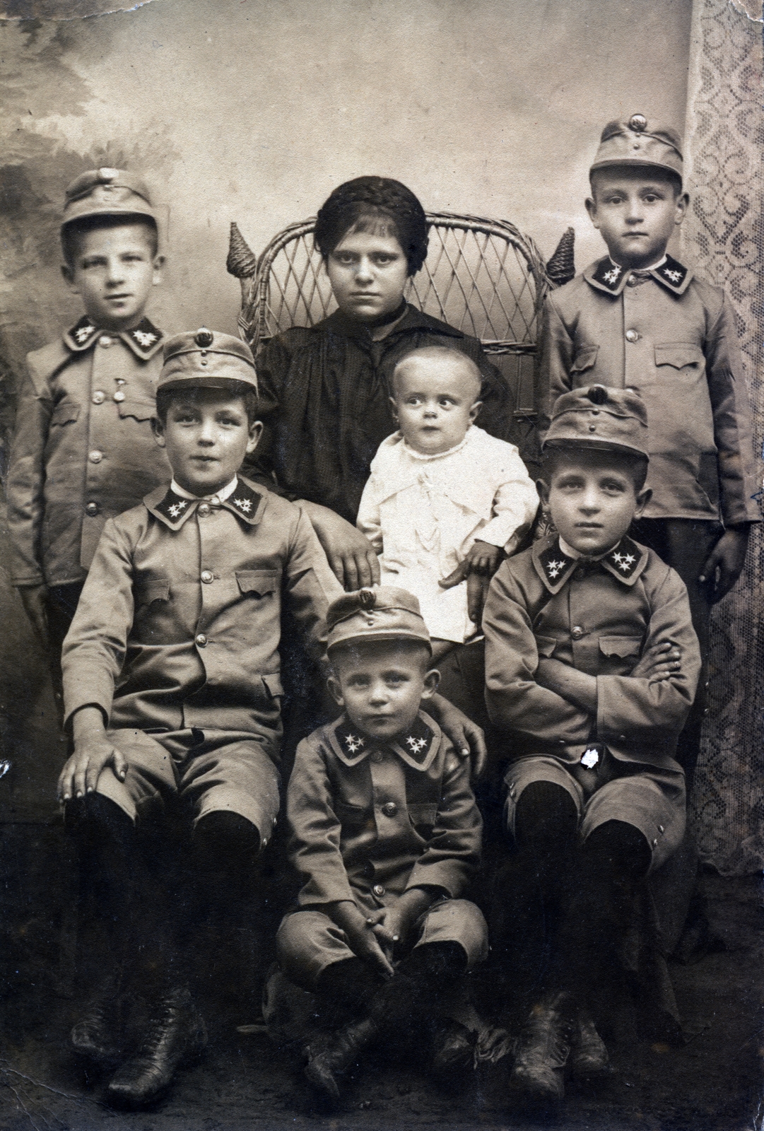 1917, Váradi Judit, boys, mother, studio, plaing soldier, Fortepan #162432