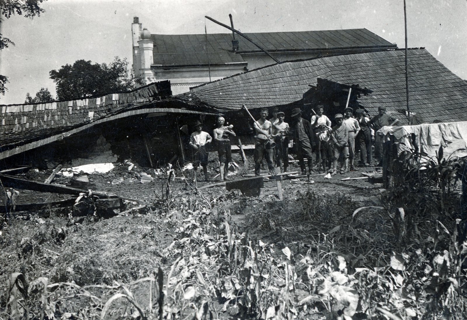 1941, Gara család, poverty, toy doll, men, Fortepan #162640