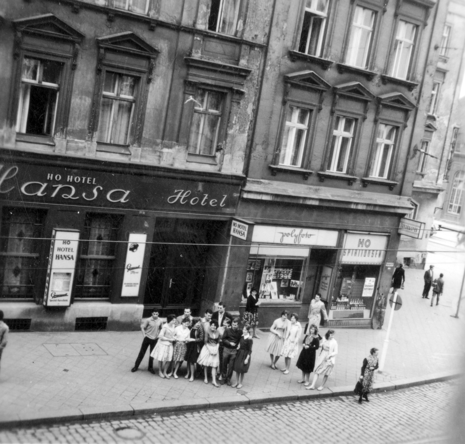 Germany, Görlitz, Berliner Strasse, Hansa Hotel., 1965, Mercz Flórián, hotel, bird's eye view, camera store, Fortepan #162881