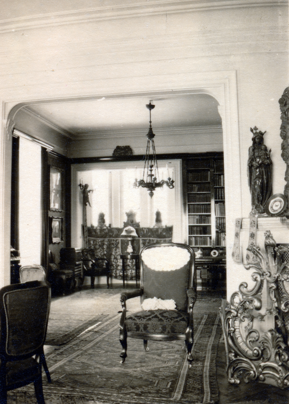 Hungary, Budapest XII., Istenhegyi út 8., Györgyi-villa., 1928, Suzanne Lorant, Budapest, bookshelf, arm chair, interior, Fortepan #163721