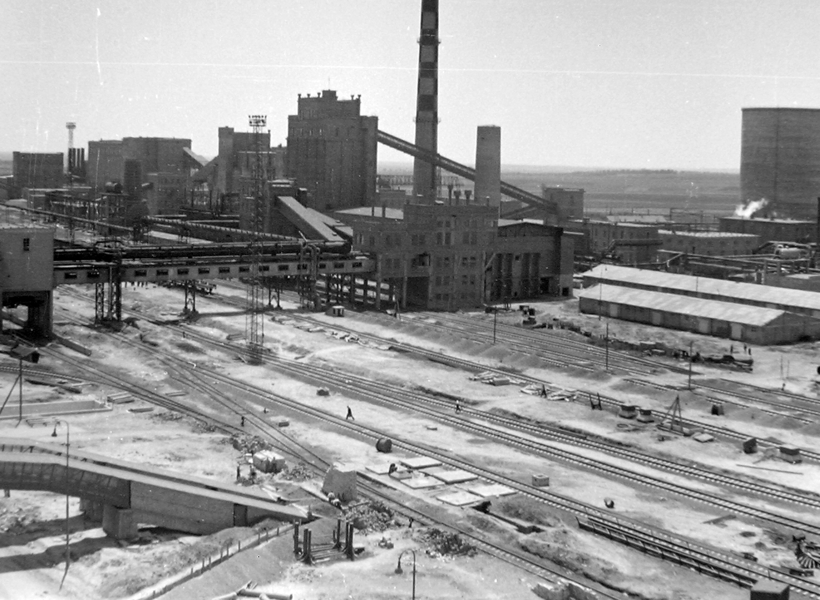 Hungary, Dunaújváros, (Sztálinváros), Dunai Vasmű., 1957, Kurutz Márton, chimney, factory, ribbon bridge, Fortepan #16384
