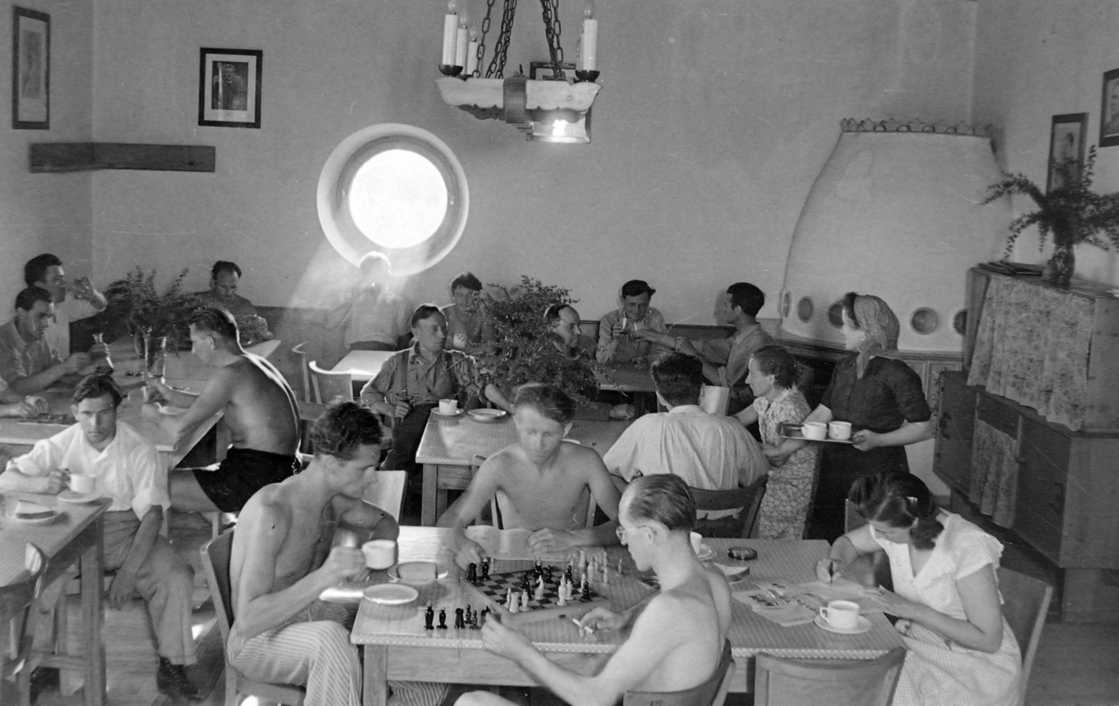 Hungary, Dobogókő, BM üdülő., 1948, Magyar Rendőr, chess, relaxation, Fortepan #16410