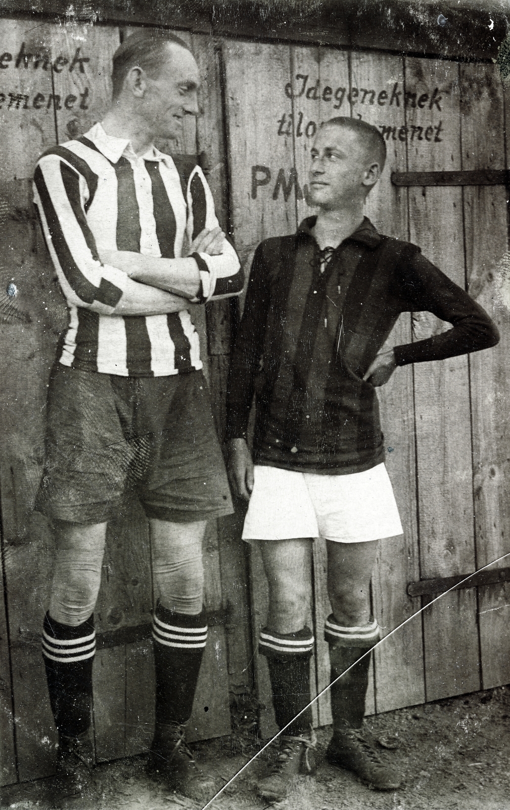 1929, Illés Zoltán, label, sport jersey, striped dress, soccer team, arms crossed over the chest, Fortepan #164349