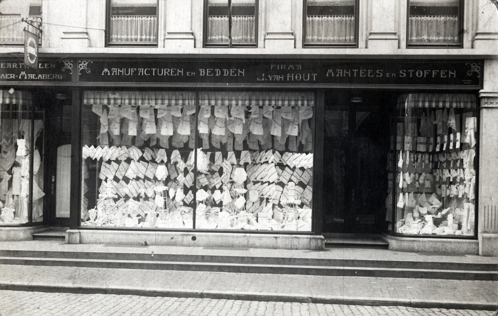 Netherlands, Helmond, Veestraat 17., J. van Hout üzlete., 1928, Major Ernő, Show window, Fortepan #164540