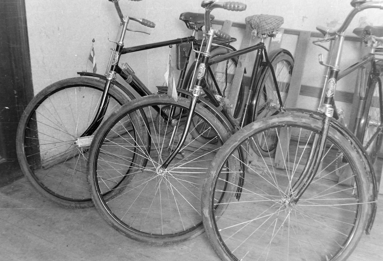 Hungary, Csepel kerékpárok., 1948, Magyar Rendőr, bicycle, Csepel-brand, Weiss Manfréd-brand, NIK-brand, Fortepan #16461