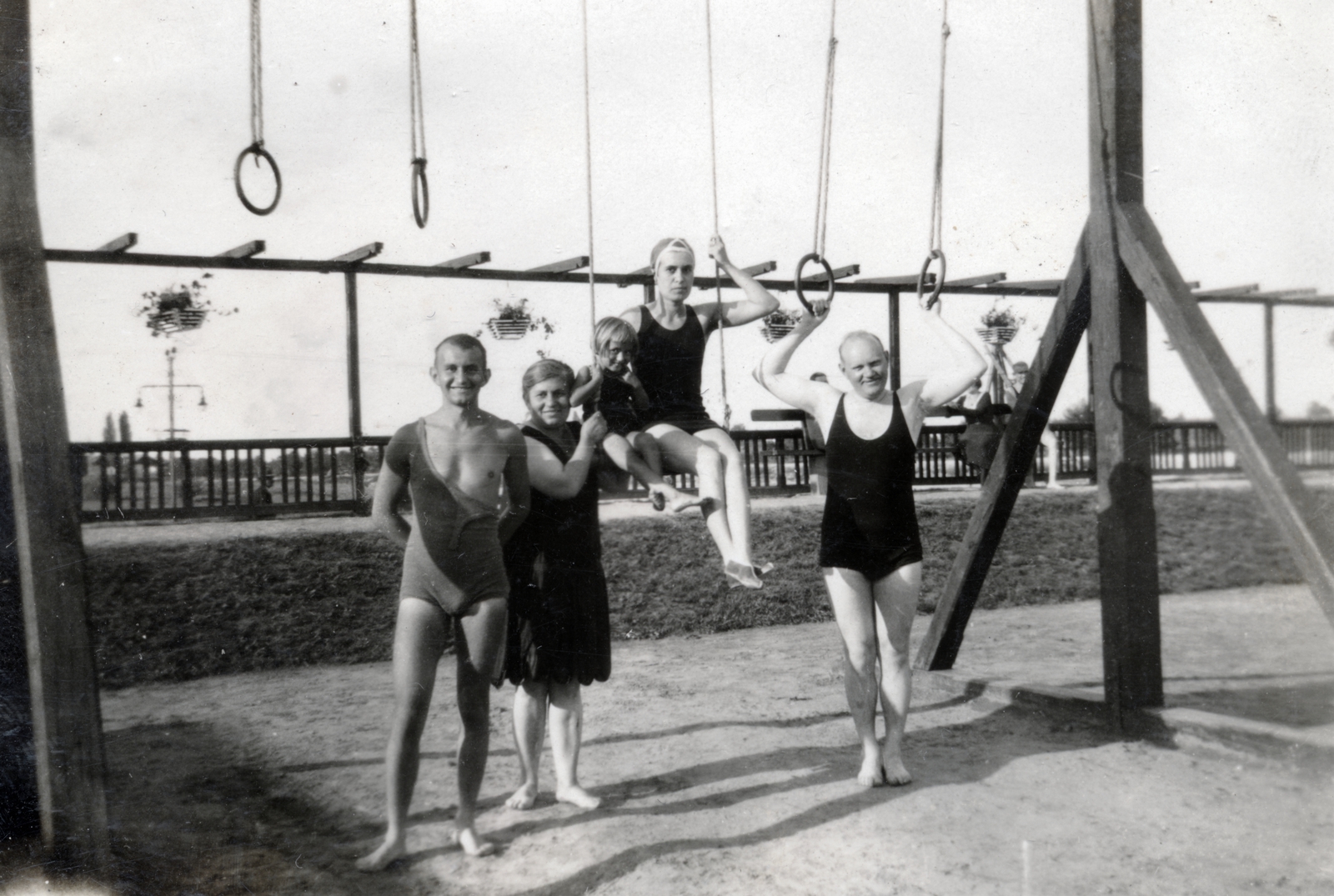 Hungary, Nyíregyháza, sóstói Strandfürdő., 1932, Bartha Emese, Exercise Equipment, Fortepan #164620