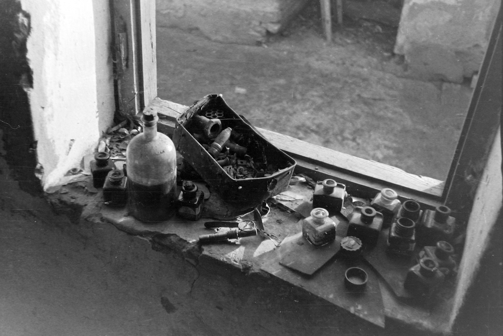 Hungary, 1949, Magyar Rendőr, still life, ink bottle, Fortepan #16493