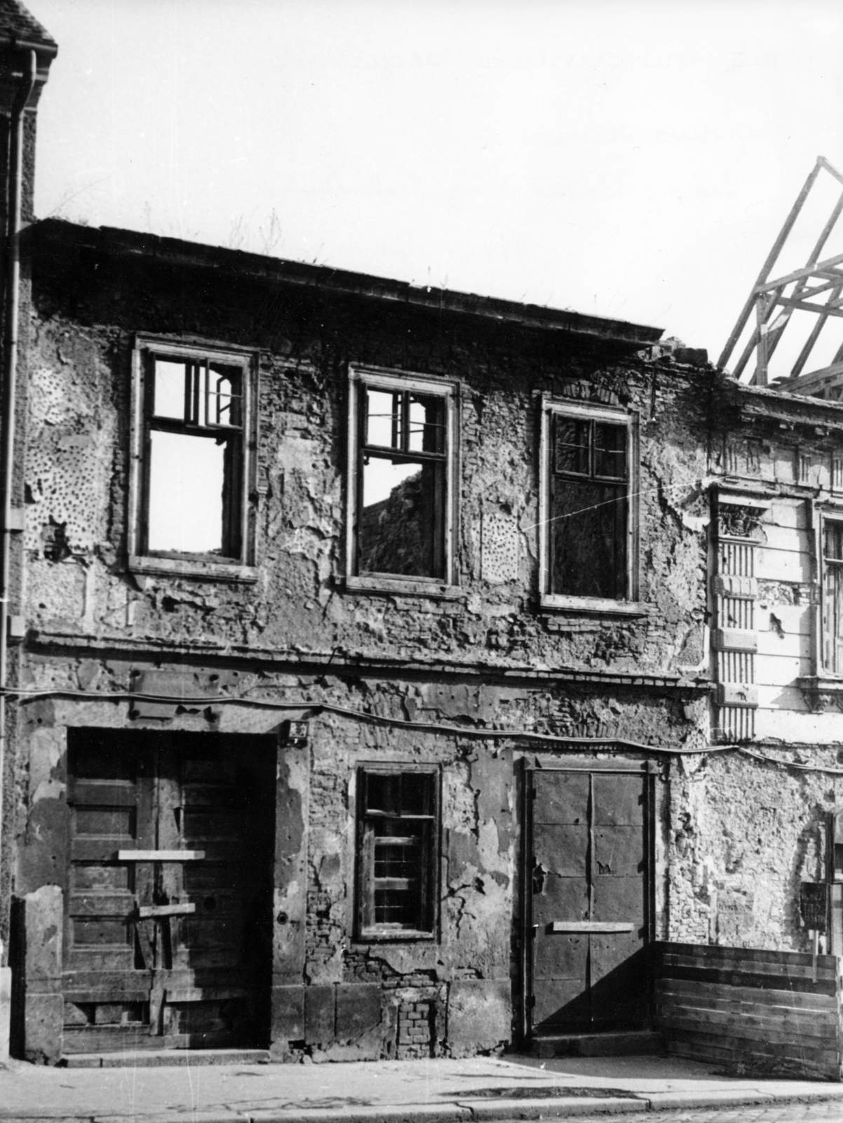 Hungary, Budapest I., a romos Tárnok utca 3-as számú ház., 1946, Herpay Gábor, Budapest, war damage, damaged building, Fortepan #164973