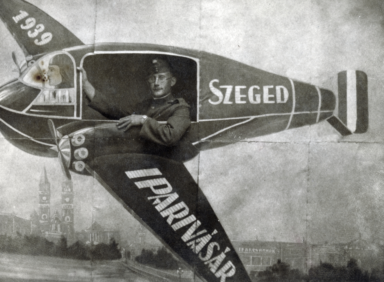 Hungary, Szeged, 1939, Bors Anikó, international fair, soldier, Fortepan #165213