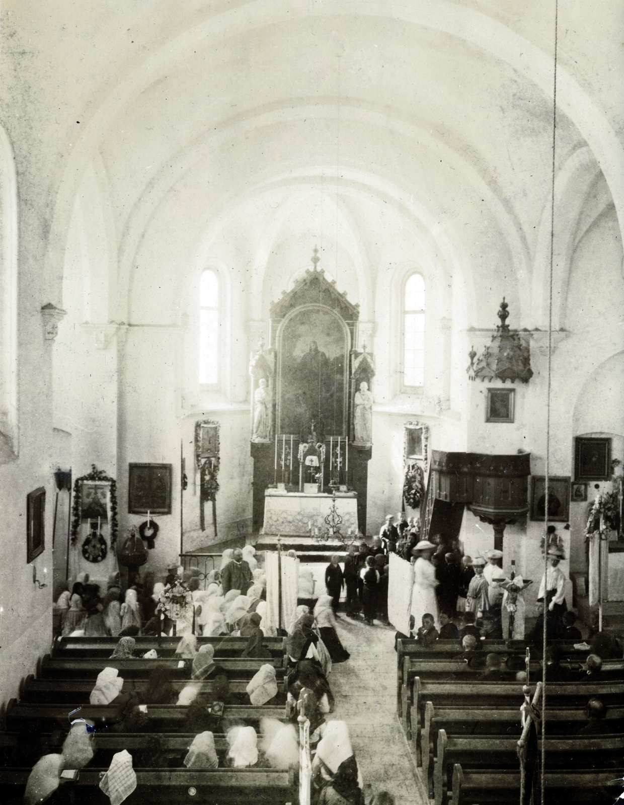 1916, Bánfalvi Jánosné, church interior, Fortepan #165324