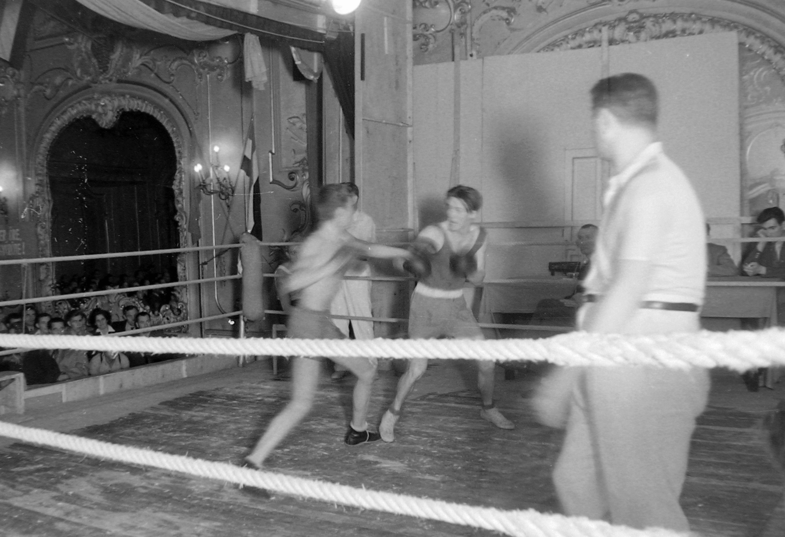 Magyarország, Budapest V., Zrínyi utca, Duna Palota., 1949, Magyar Rendőr, sport, ökölvívás, Budapest, Fortepan #16533