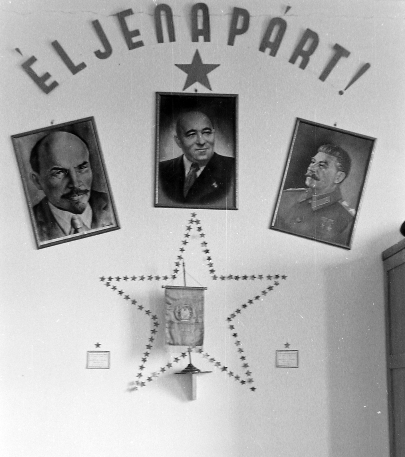 Hungary, 1949, Magyar Rendőr, personality cult, Lenin-portrayal, political decoration, Mátyás Rákosi-portrayal, Joseph Stalin portrayal, goatee, Fortepan #16542