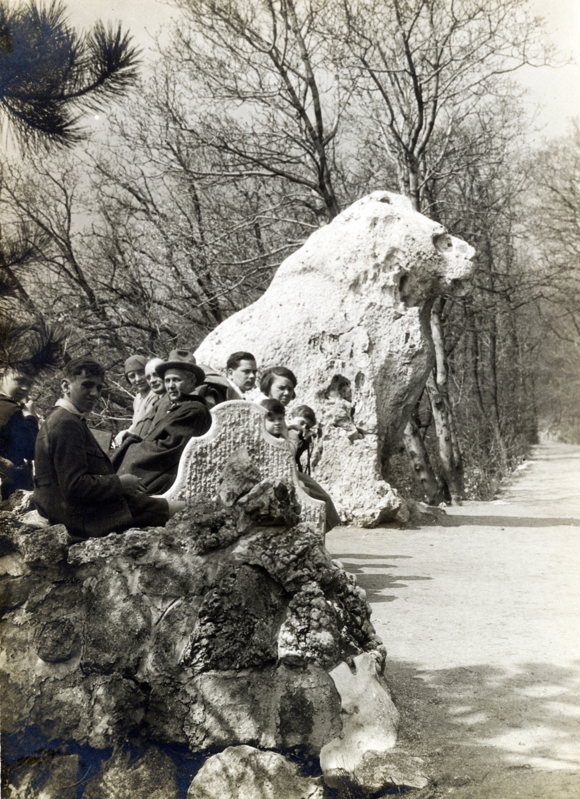 Magyarország, Budapest II., Kecske-hegy, Glück Frigyes út, Oroszlán-szikla., 1932, Olbert Mariann, Budapest, Best of, kőoroszlán, Fortepan #165478