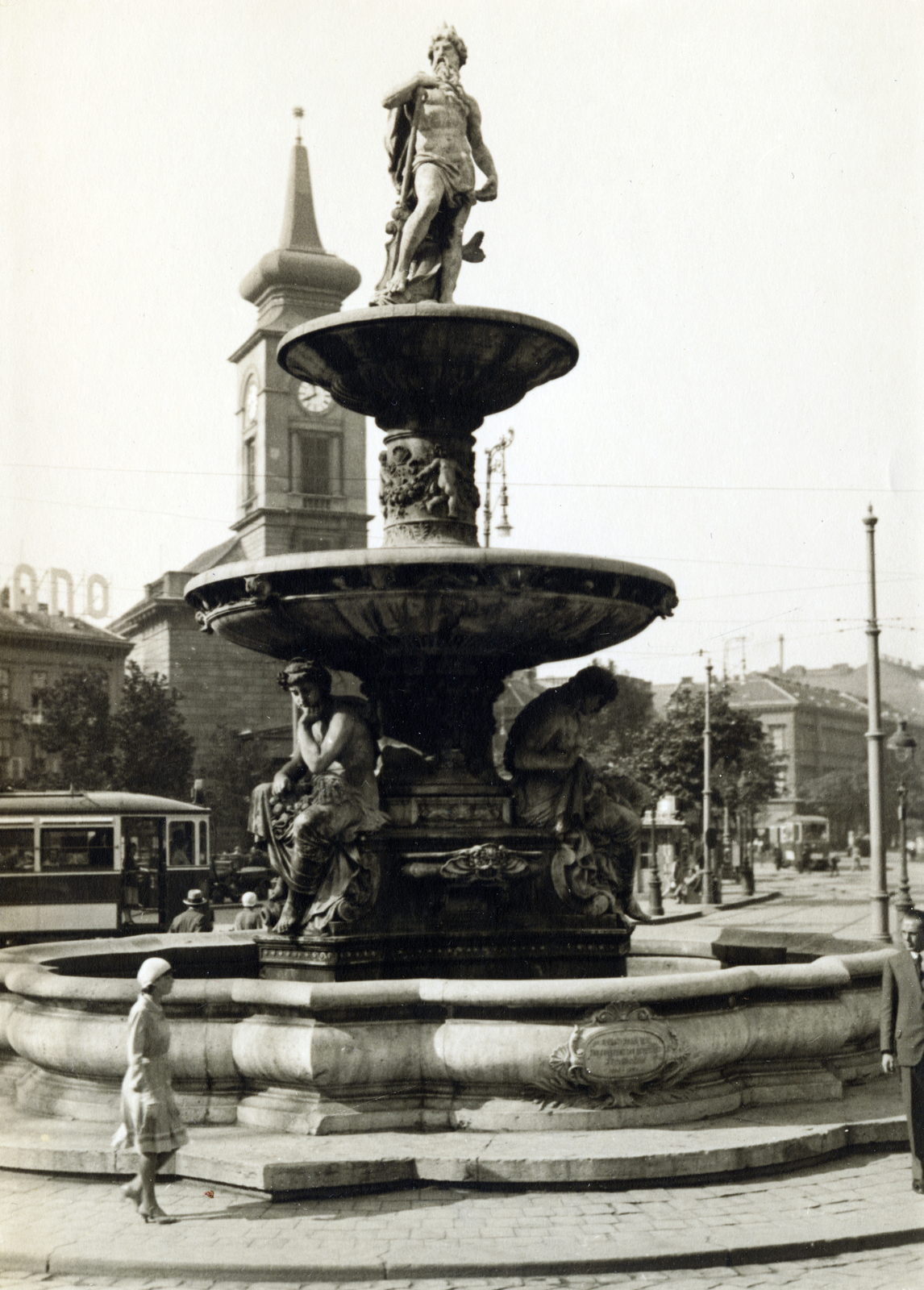 Hungary, Budapest IX., Kálvin tér, Danubius-kút., 1931, Olbert Mariann, fountain, Miklós Ybl-design, Budapest, Fortepan #165488