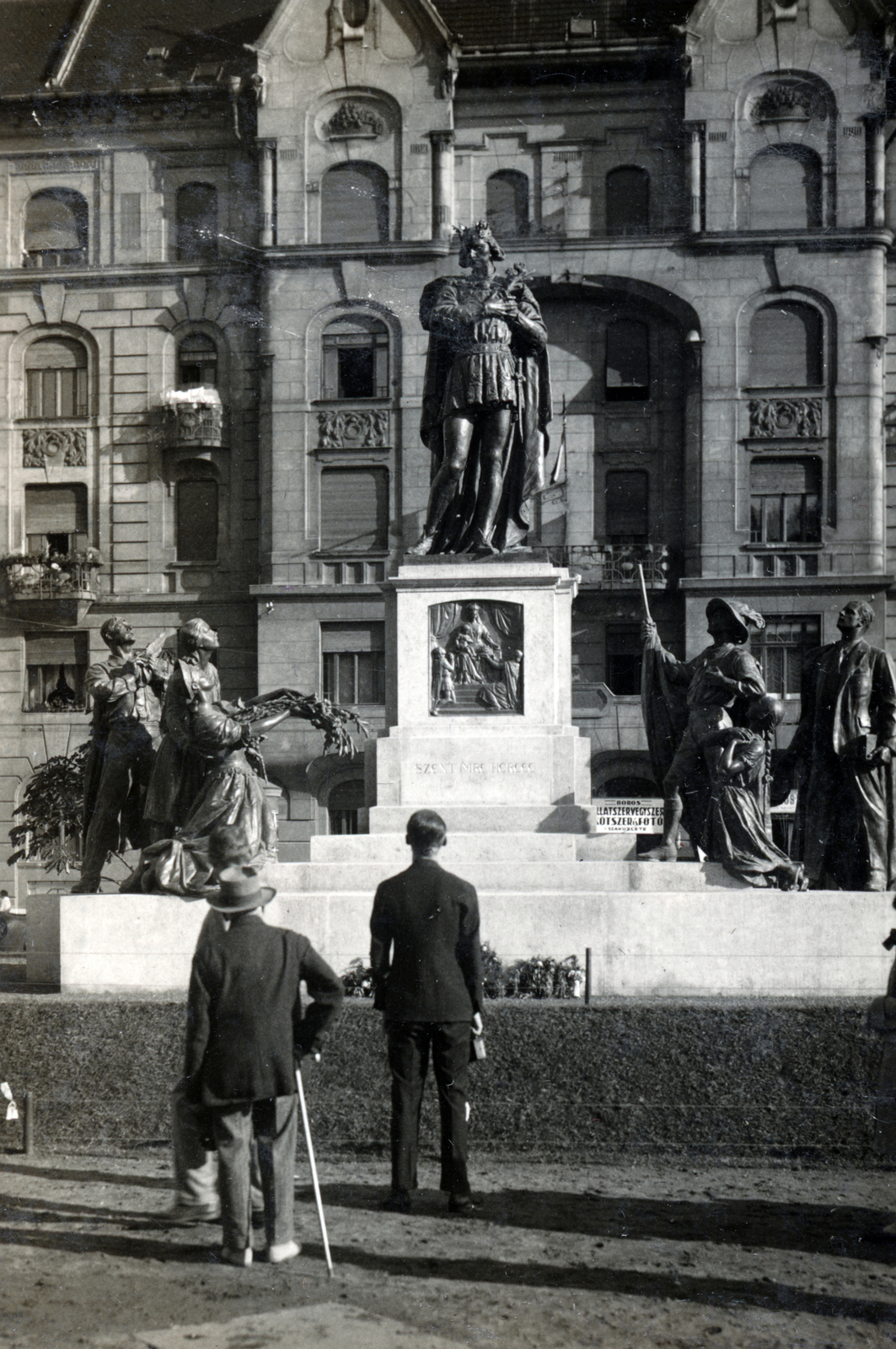 Hungary, Budapest XI., Móricz Zsigmond (Horthy Miklós) körtér, Szent Imre szobor (Kisfaludi Strobl Zsigmond, 1930.)., 1938, Olbert Mariann, Budapest, Fortepan #165513