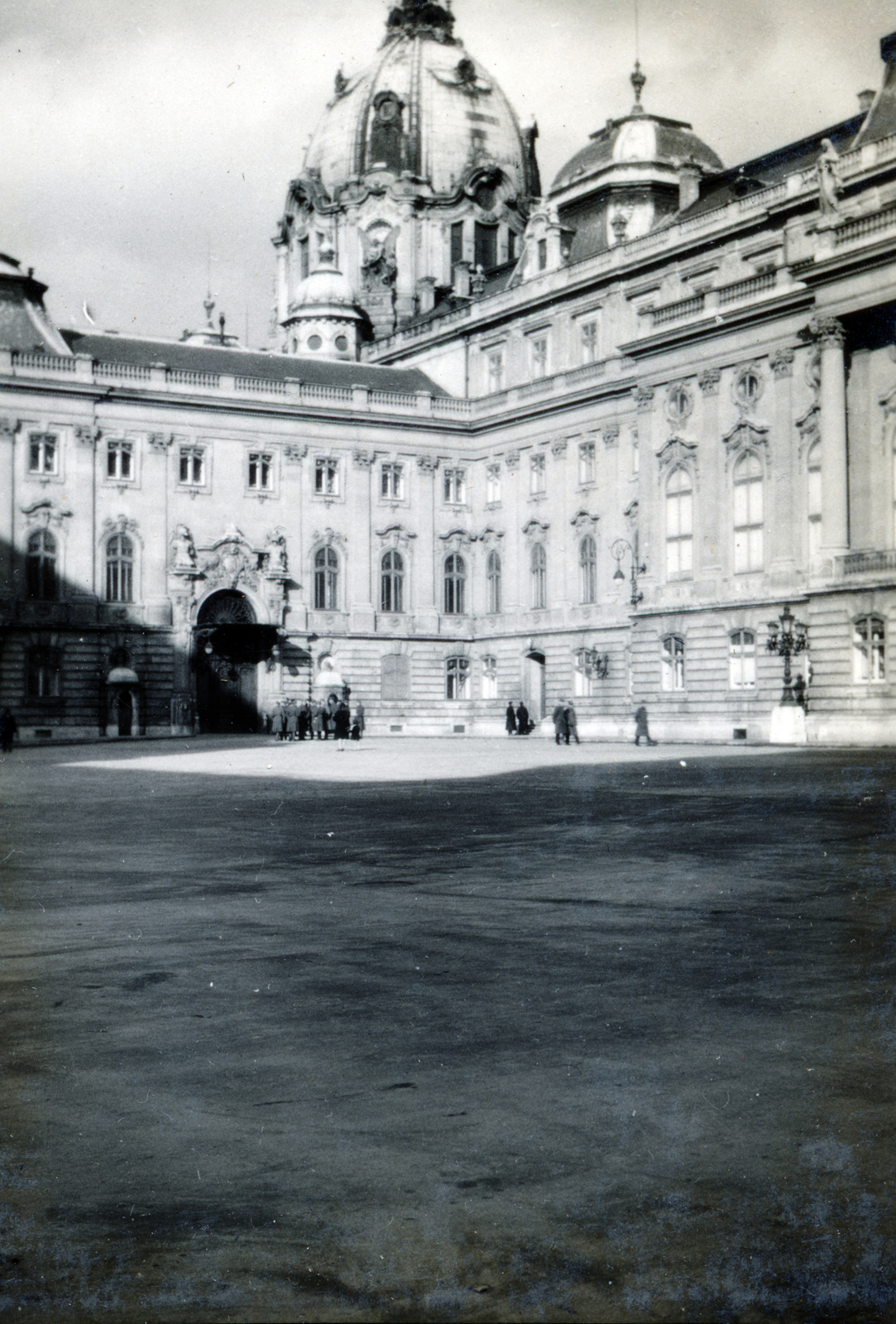 Magyarország, budai Vár, Budapest I., Királyi Palota (később Budavári Palota) Nagy udvara., 1930, Olbert Mariann, Budapest, Fortepan #165518