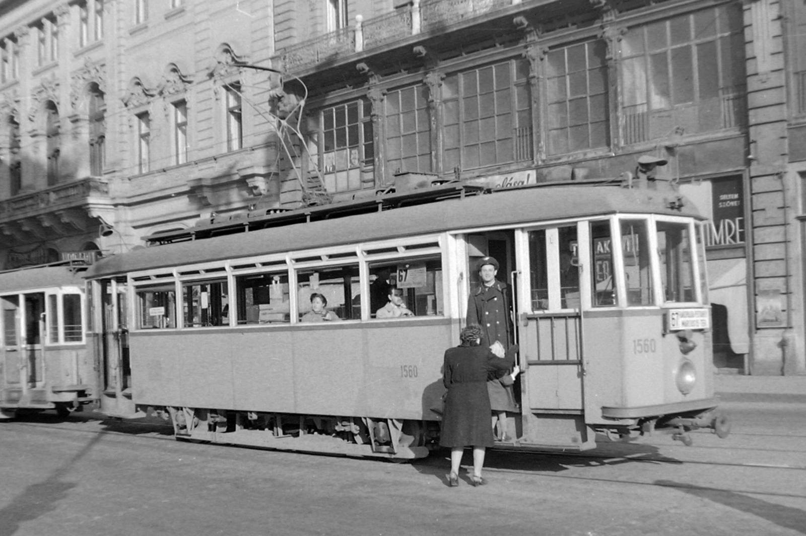 Magyarország, Budapest V., Kossuth Lajos utca 20. és 22., 1950, Magyar Rendőr, magyar gyártmány, villamos, Budapest, viszonylatszám, Fortepan #16568