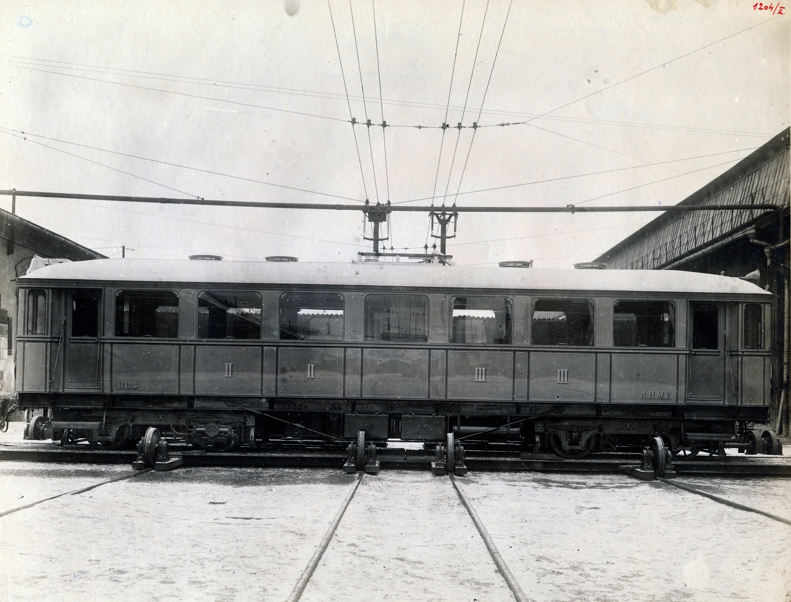 Hungary, Budapest VIII., a Ganz gyár udvara. A tolópadon az Arad-Hegyaljai Motoros Vasút (A.H.M.V) részére szállított villamos motorkocsi., 1912, Villányi György, coach, Budapest, transfer table, Fortepan #170114