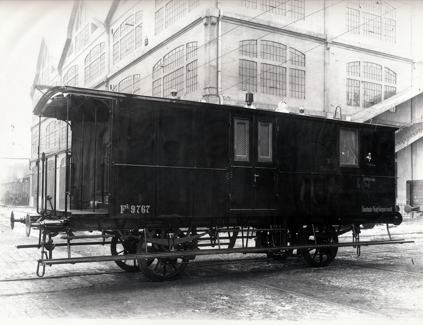 Hungary, Budapest VIII., Kőbányai út 31., a Ganz gyár területe., 1906, Villányi György, coach, Budapest, Szatmár-Nagybánya Railways, Fortepan #170299